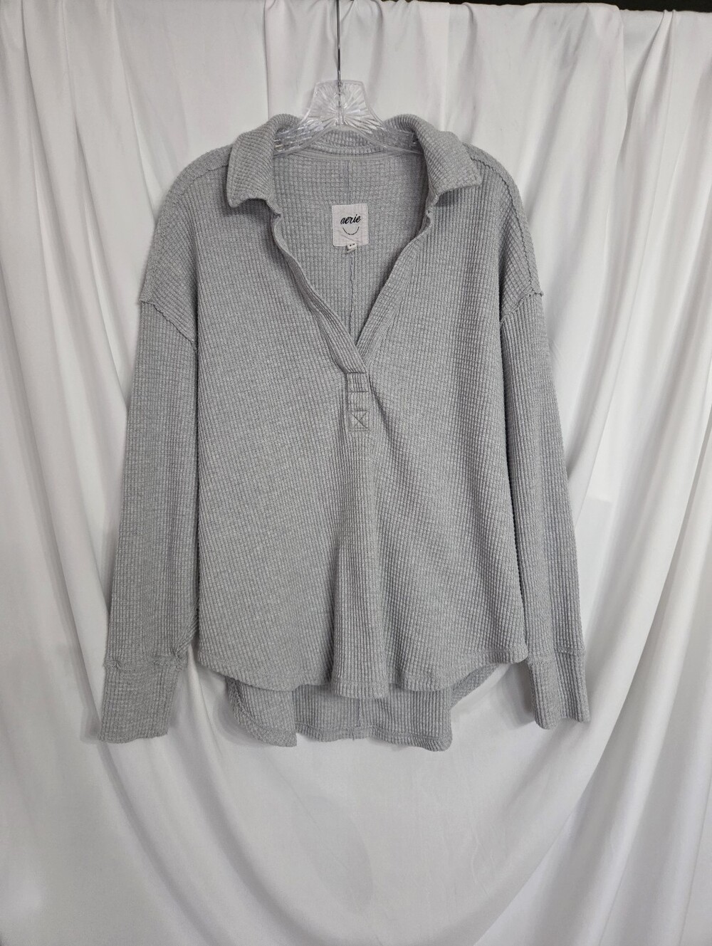 aerie Light Gray Waffle-Knit V-Neck Pullover Drop Shoulder Size M - Picture 2 of 6